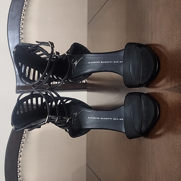 Giuseppe Zanotti Heels 38 - Picture 2 of 5